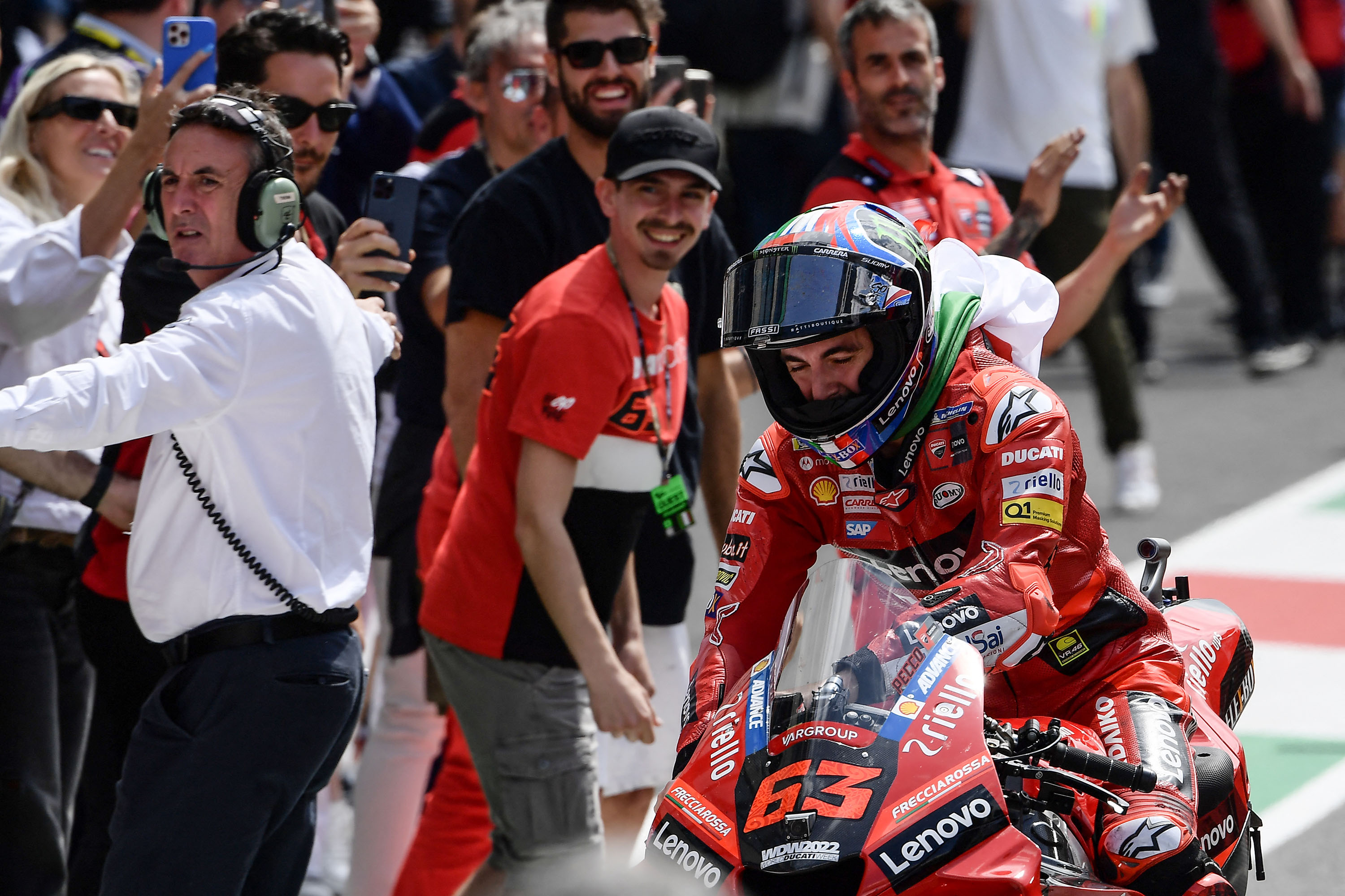 momen-francesco-bagnaia-rajai-sirkuit-mugello_20220530_073227.jpg