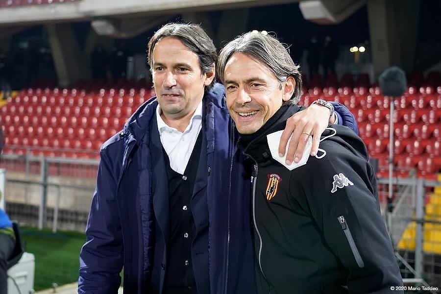 momen-pertemuan-simone-inzaghi-pelatih-lazio-dan-filippo-inzaghi-pelatih-benevento.jpg