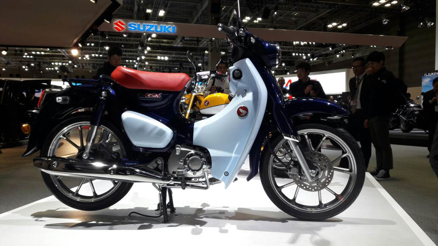 motor-legendaris-honda-super-cub-kembali-diproduksi_20171025_213554.jpg