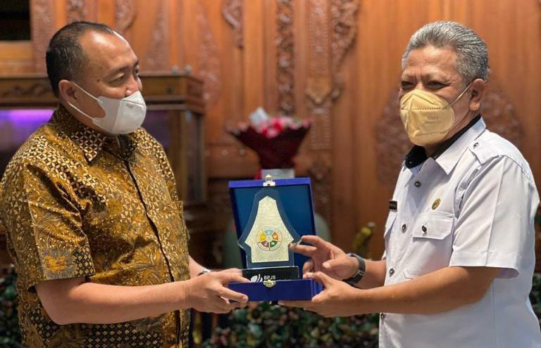 muda-mahendrawan-menerima-kunjungan-ketua-dewan-pengawas-bpjs-21.jpg