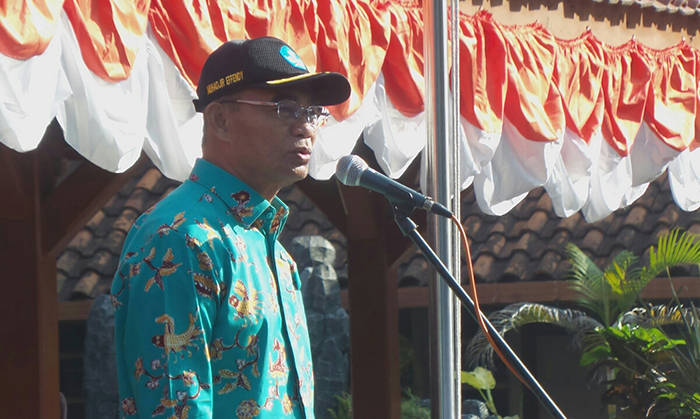 muhadjir-effendy-apel-di-smpn-1-kuningan_20170908_093053.jpg