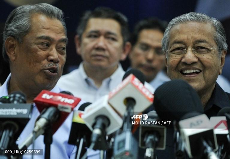 muhyiddin-yassin-dan-mahathir-mohamad-4-maret-2016.jpg