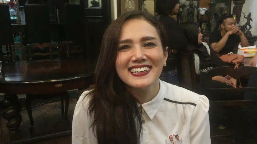 mulan-jameela-cilok-ok_20170320_100202.jpg