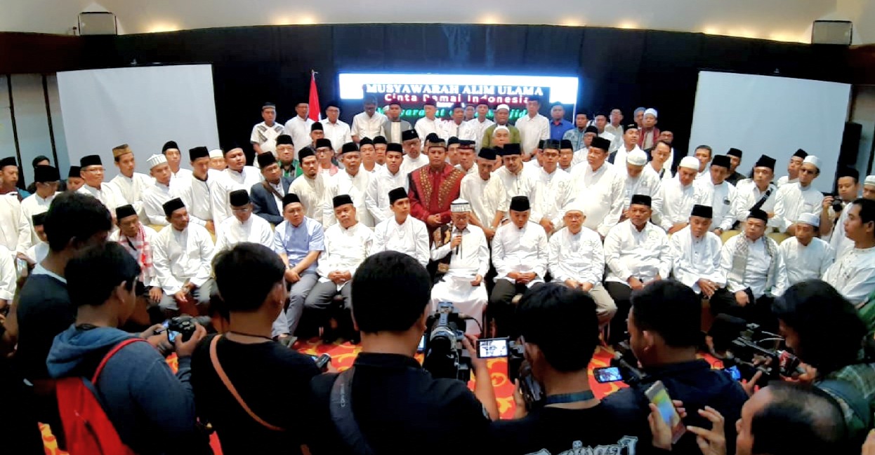 musyawarah-alim-ulama-cinta-damai-indonesia_20190506_083706.jpg