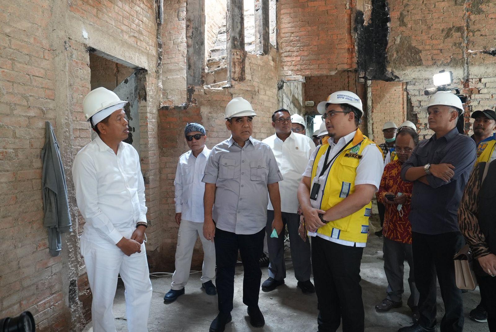 muzani-tinjau-mess-mpr.jpg