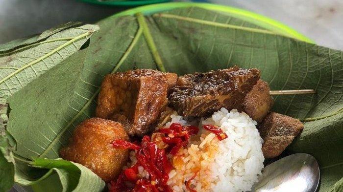 nasi-jamblang-khas-cirebon.jpg