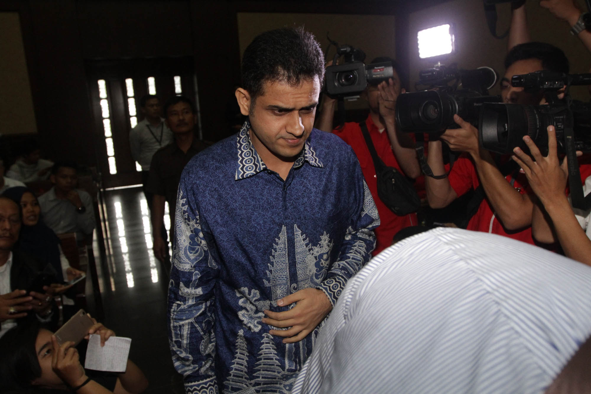 nazaruddin-jalani-persidangan-lanjutan-kasus-tppu_20160324_013020.jpg