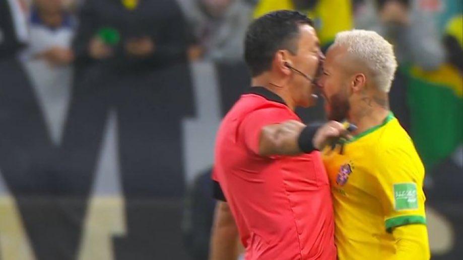 neymar-vs-wasit.jpg