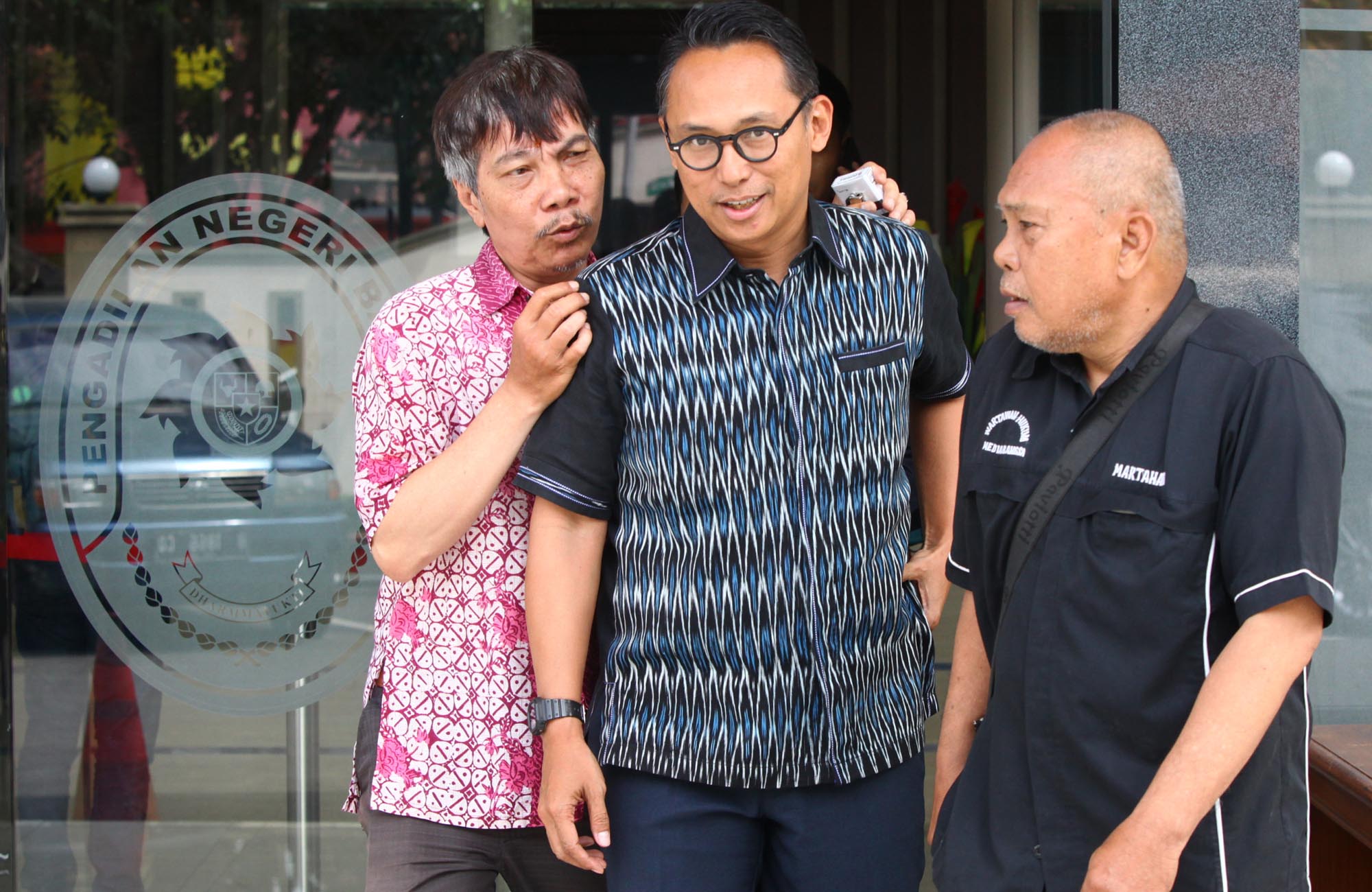 nico-siahaan-berikesaksian-di-sidang-bupati-cirebon_20190313_224844.jpg