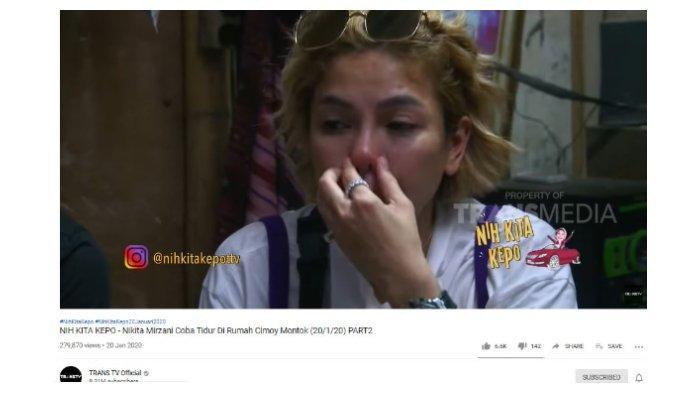 nikita-mirzani-meneteskan-air-matanya-saat-memberikan-petuah-untuk-cimoy.jpg