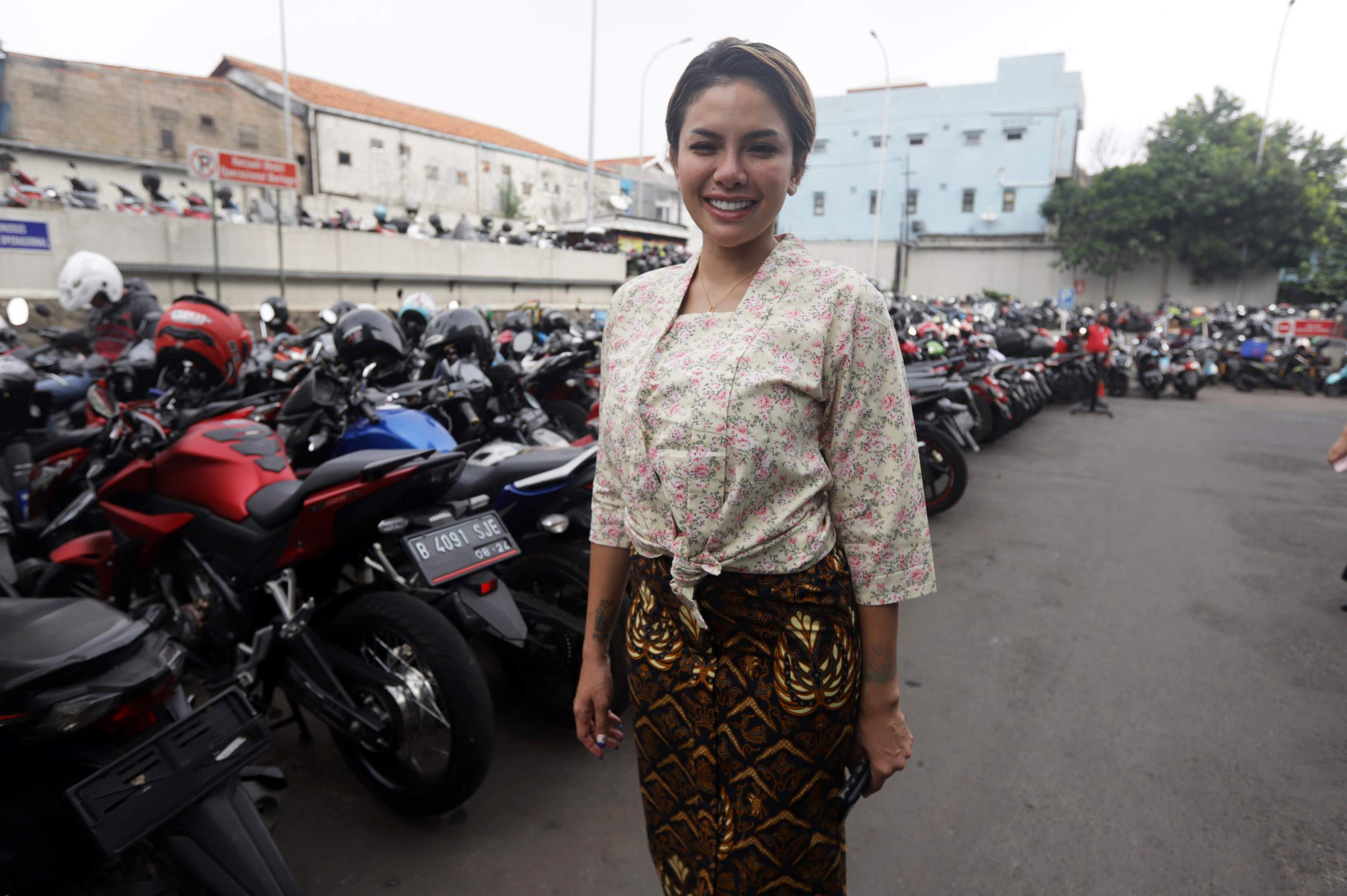 nikita-mirzani-tak-setuju-psbb-total-kembali-diterapkan_20200911_194658.jpg