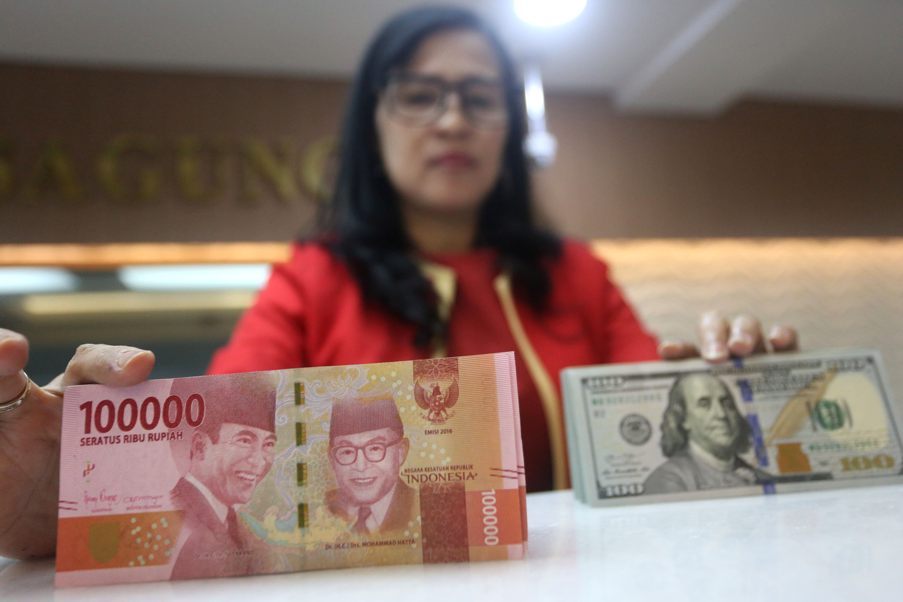 nilai-tukar-rupiah-melemah_20240124_212254.jpg