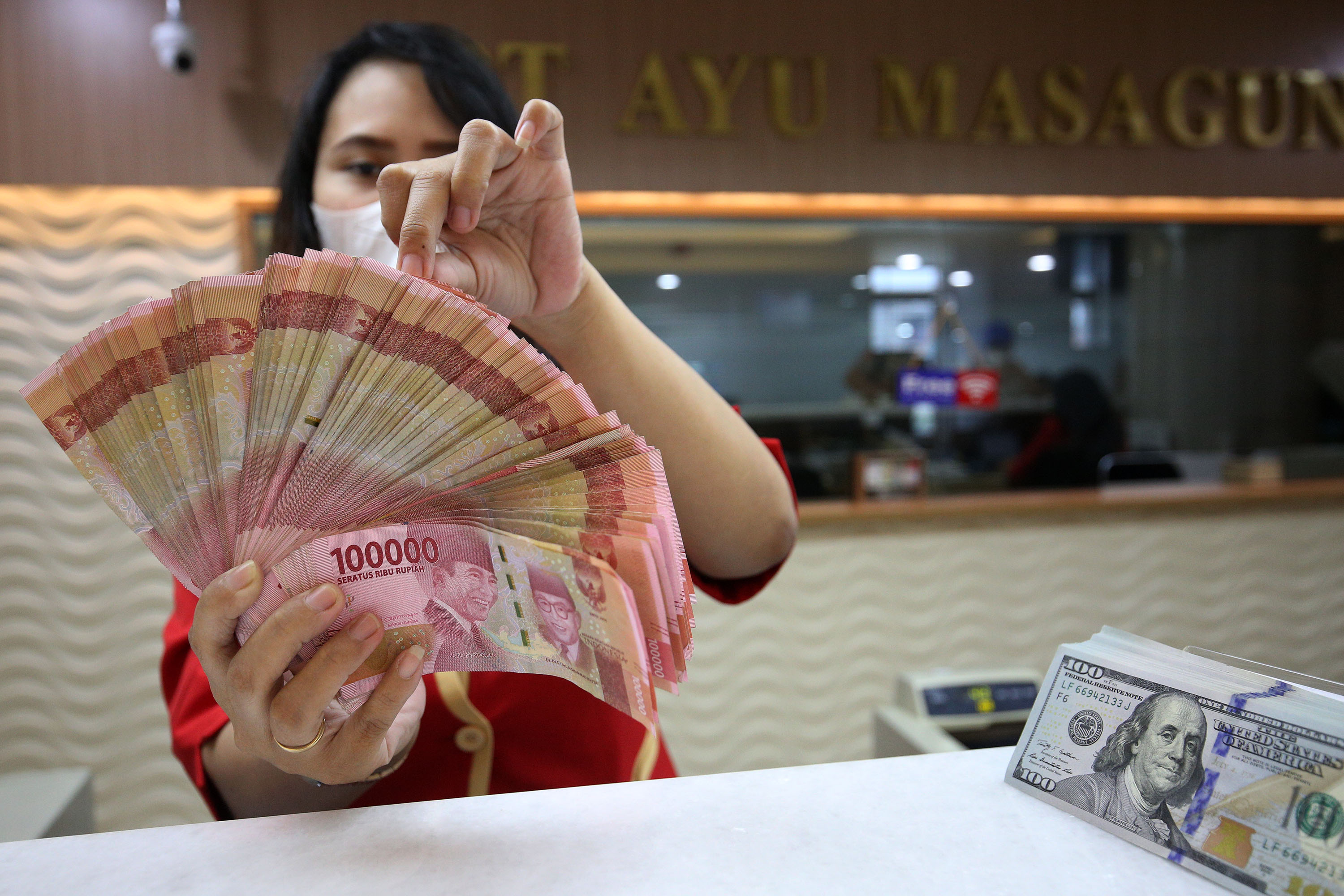 Analis: Jika BI Tak Naikkan Suku Bunga Acuan, Rupiah Bakal Kembali ke Level Rp 15.000