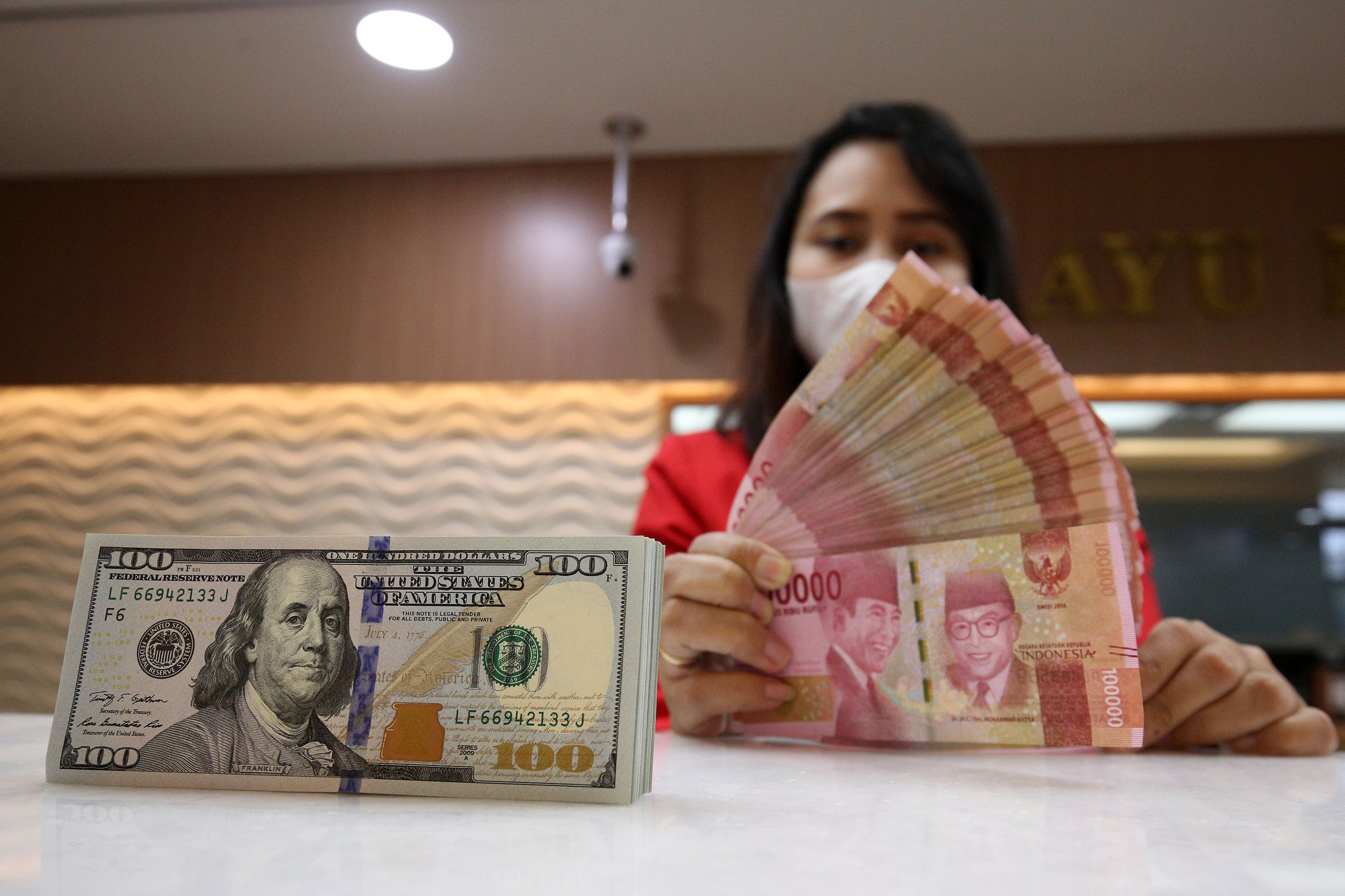 Rabu Pagi, Rupiah Melemah Tipis ke Level Rp 14.978 Per Dolar AS