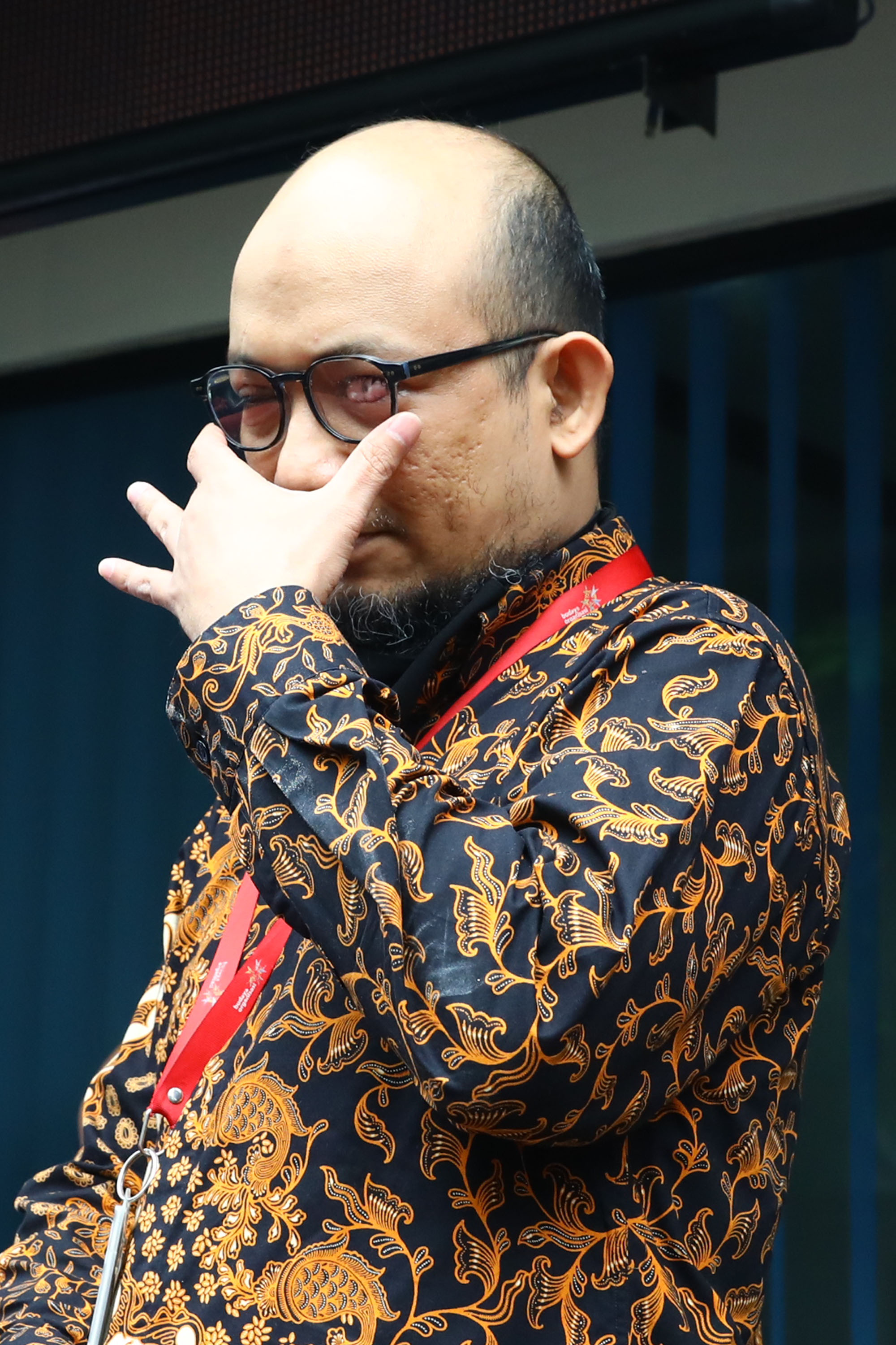 novel-baswedan-beri-keterangan-di-komisi-kejaksaan_20200702_182625.jpg