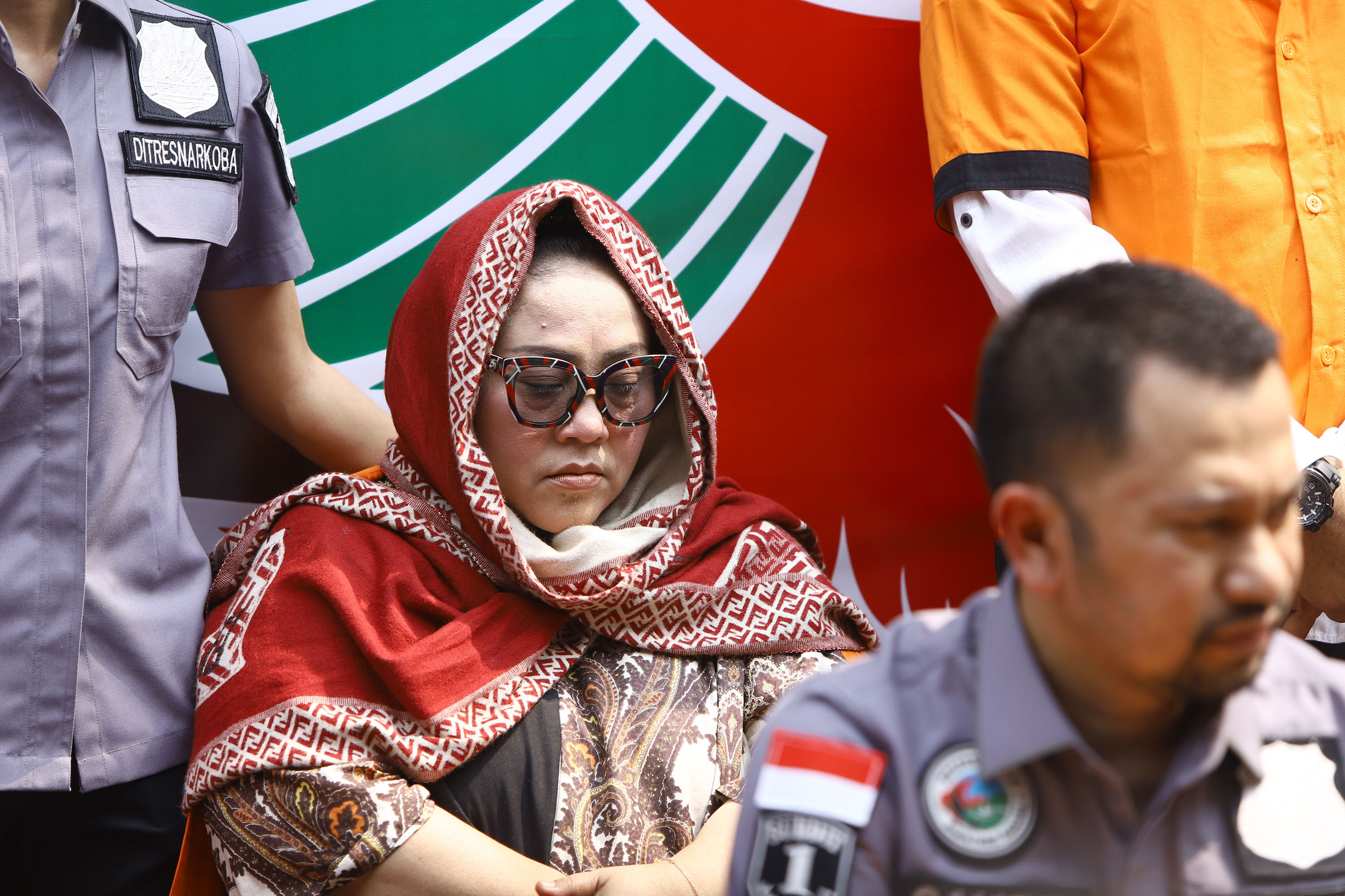 nunung-resmi-jadi-tersangka-penyalahgunaan-narkotika_20190722_205820.jpg