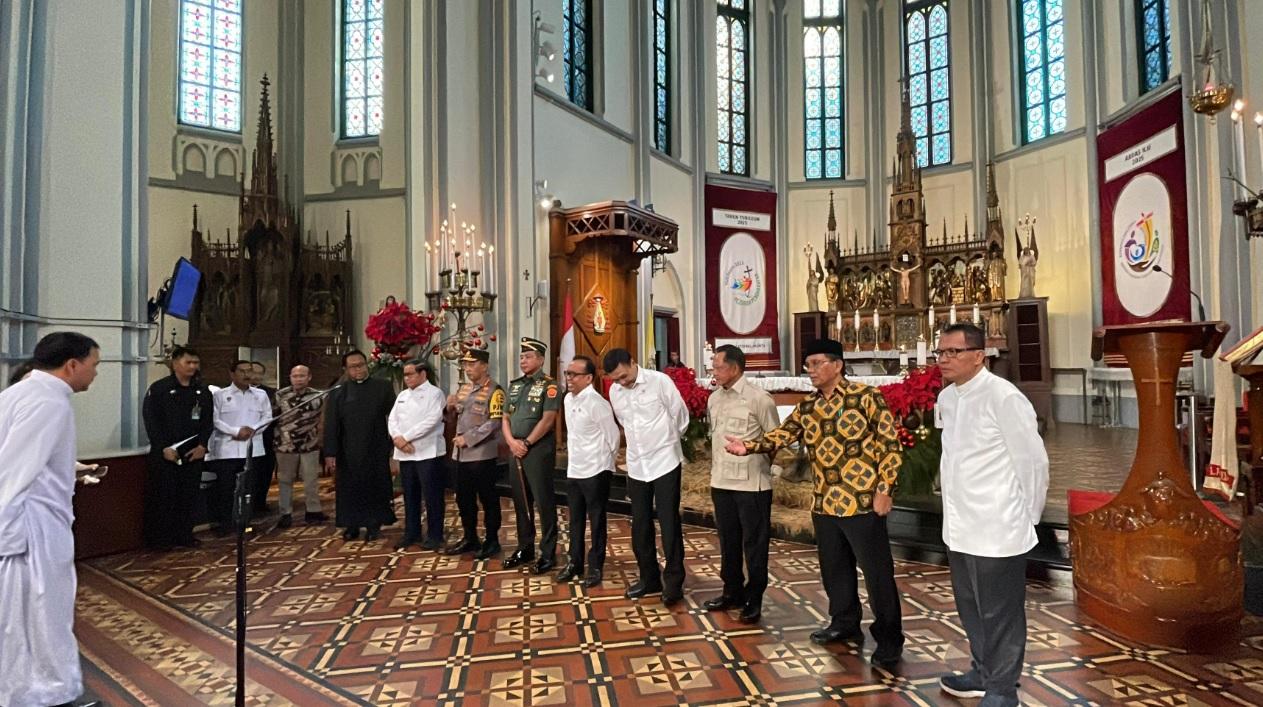 Kapolri Jamin Keamanan Ibadah Natal dan Perayaan Tahun Baru, Gandeng Ormas untuk Jaga Gereja