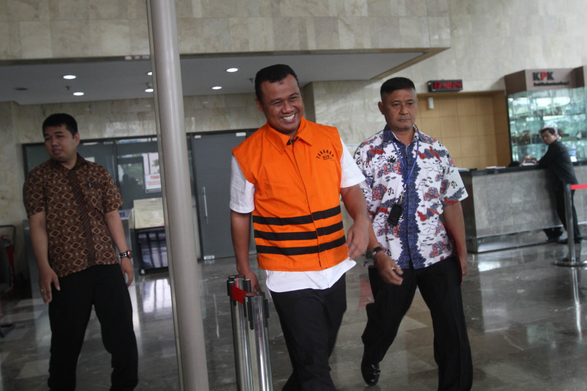 ojang-sohandi-jalani-pemeriksaan-lanjutan_20160430_123224.jpg