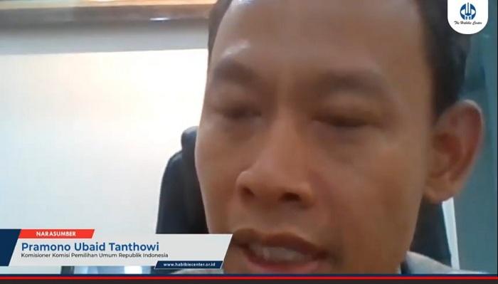 omisioner-kpu-pramono-ubaid-tanthowi-111.jpg