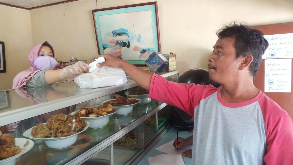 operasi-makan-gratis-act-4.jpg