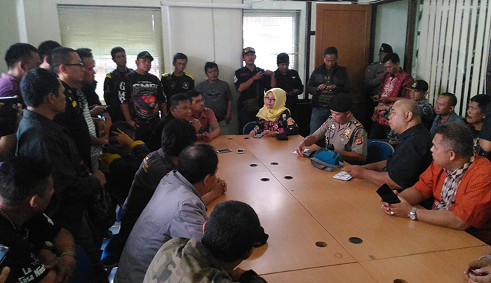 ormas-dan-lsm-jawa-barat-soal-dpp-gibas_20160415_141341.jpg