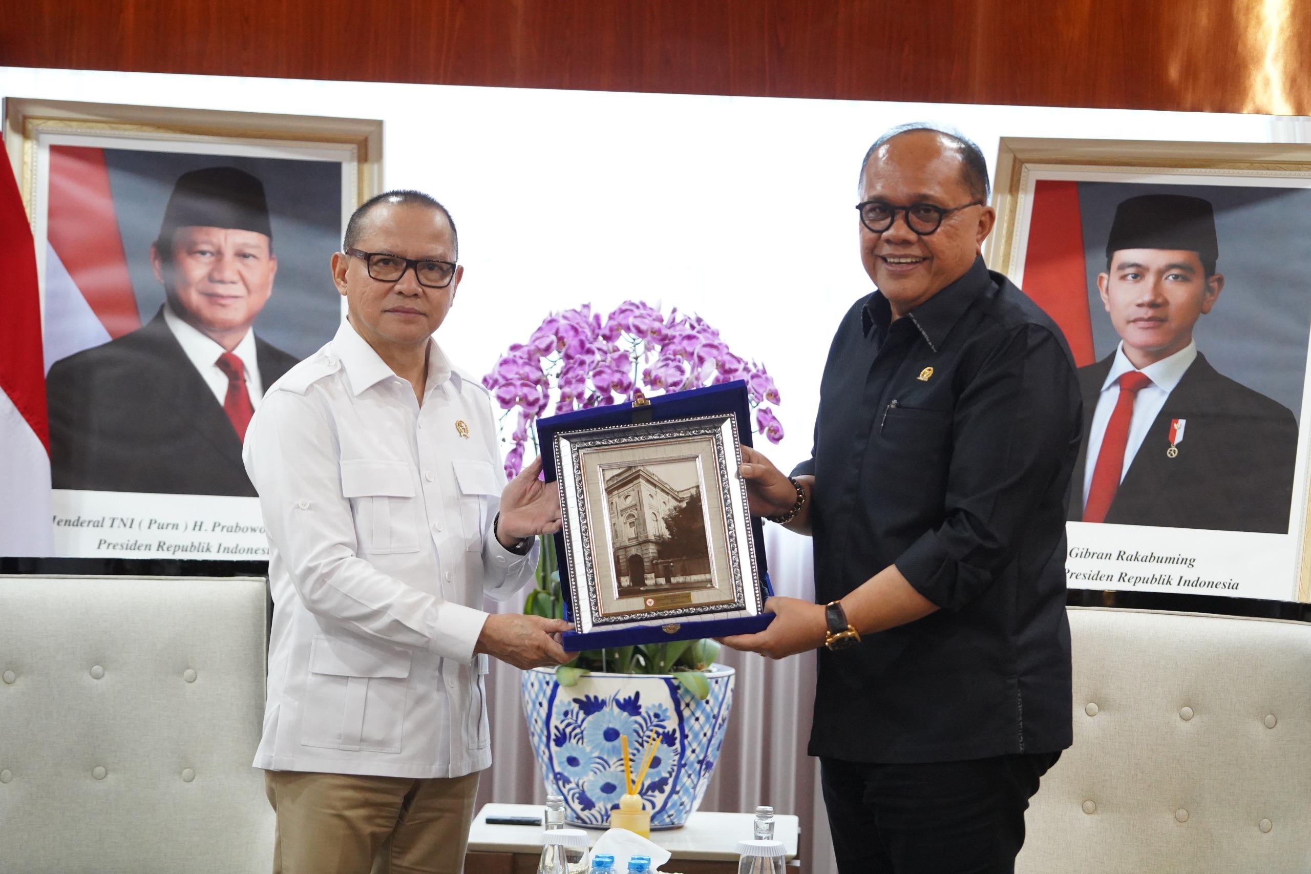 Menteri Mukhtarudin & Dubes RI untuk Italia Bahas Penempatan 500 Ribu Pekerja Migran ke Luar Negeri