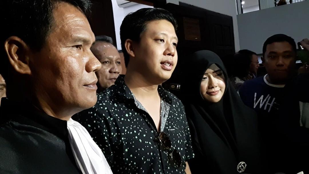 pablo-benua-dan-rey-utami-di-pn-jaksel-222.jpg