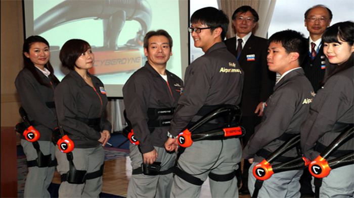 pakaian-robot-hal-jepang_20161125_115008.jpg