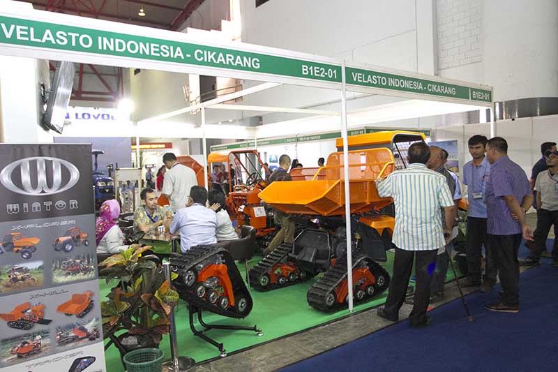 pameran-industri-alat-pertanian-dan-perkebunan_20160823_190712.jpg