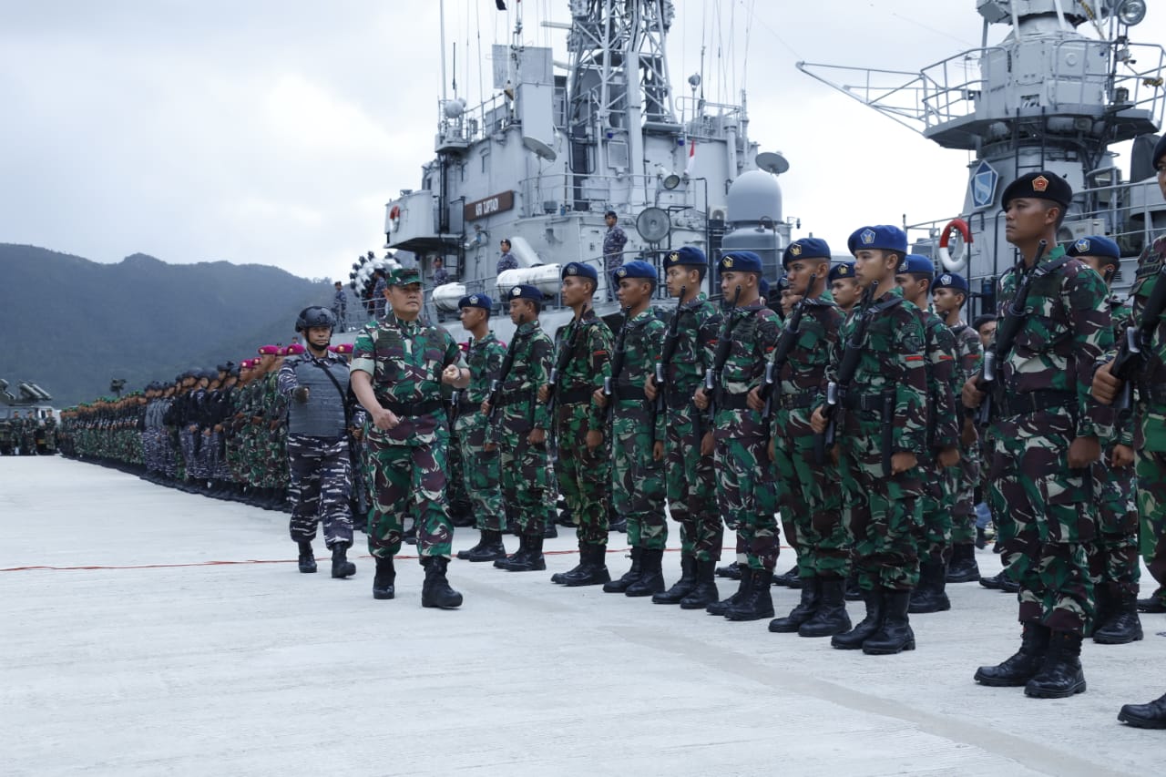 pangkogabwilhan-i-pimpin-apel-gelar-pasukan-pengamanan-laut-natu_20200104_112032.jpg