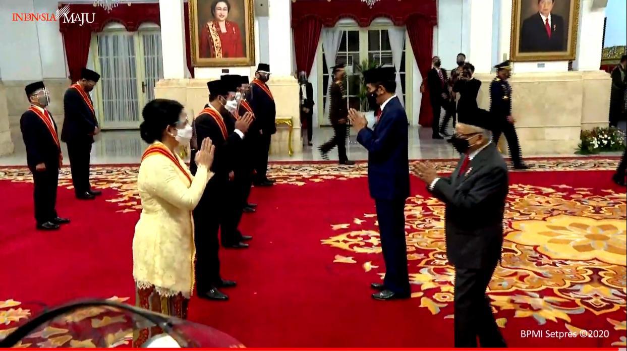 panglima-tni-hadiri-penganugerahan-tanda-kehormatan-di-istana-ne_20201111_142456.jpg