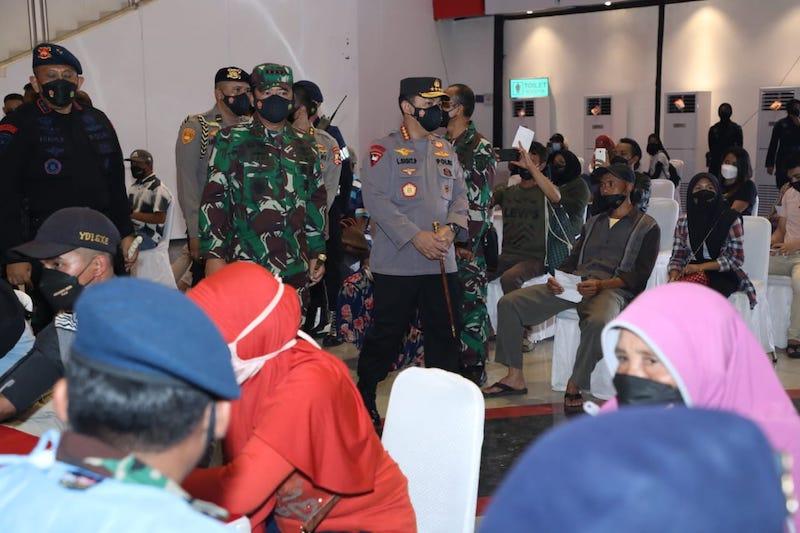 panglima-tni-kapolri-baksos-brimob-nih3.jpg