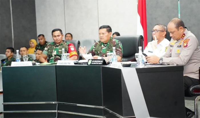panglima-tni-laksamana-tni-yudo-margono-rakor-karhutla.jpg