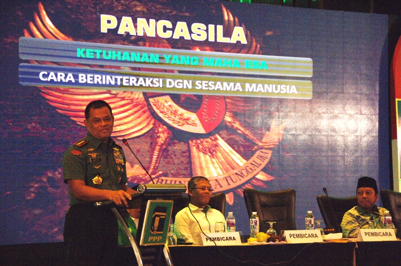 panglima-tni-pancasila-sebagai-ideologi-negara-sudah-final_20170720_231812.jpg