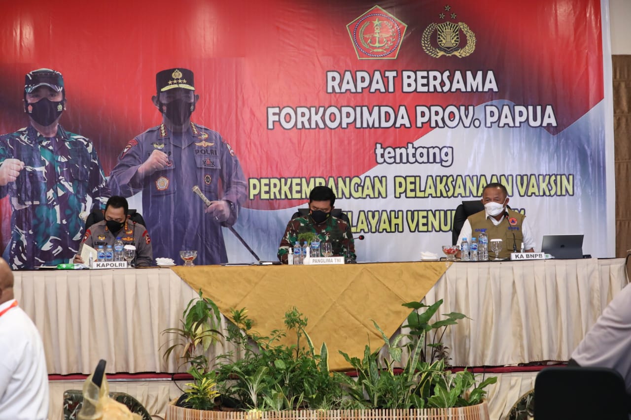 panglima-tni-pimpin-rapat-forkopimda-se-provinsi-papua_20210929_143714.jpg