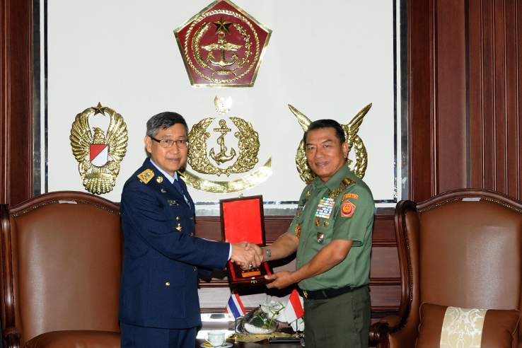 panglima-tni_20141118_200100.jpg