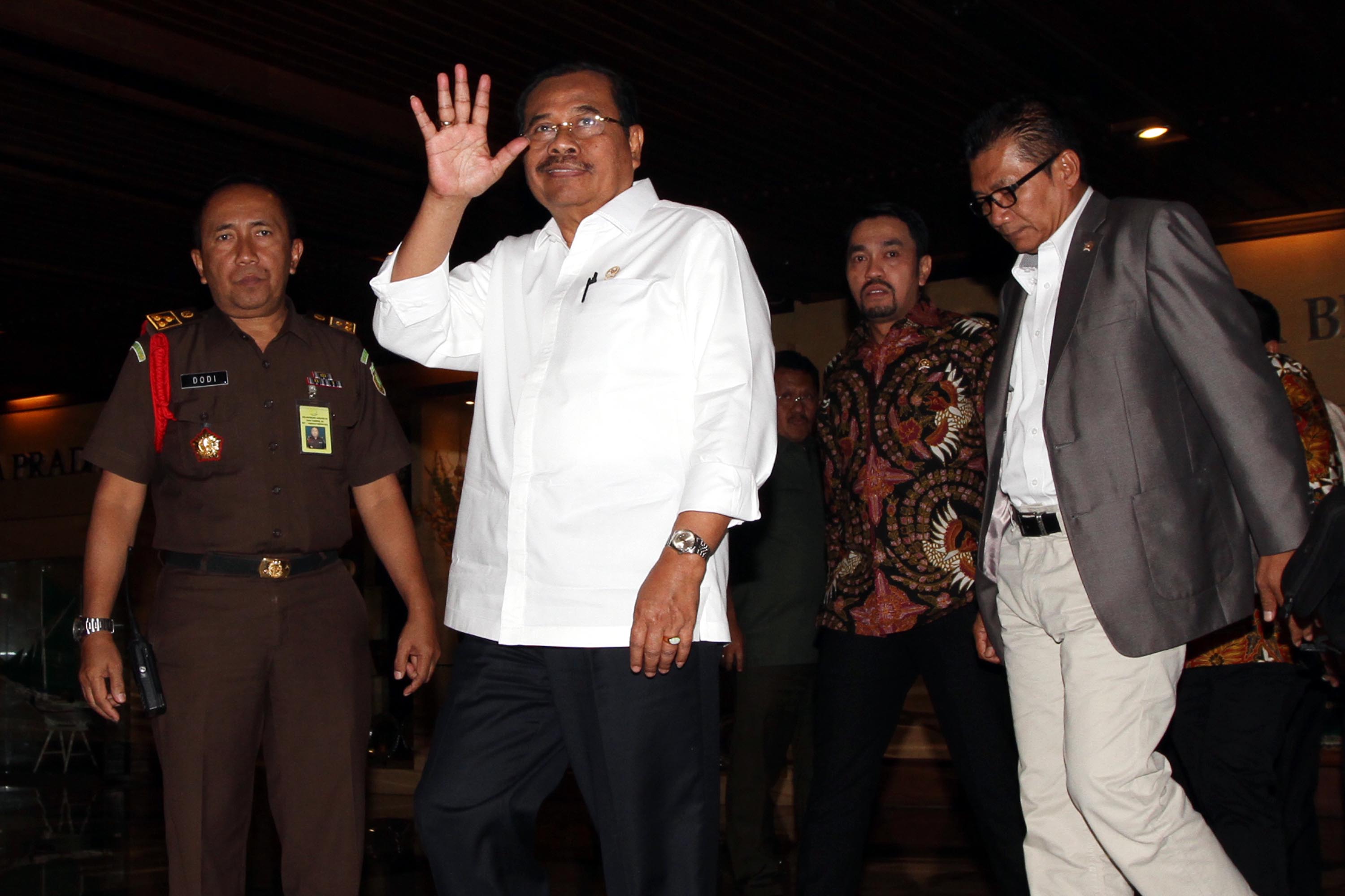pansus-hak-angket-kpk-bertemu-jaksa-agung_20170713_185225.jpg