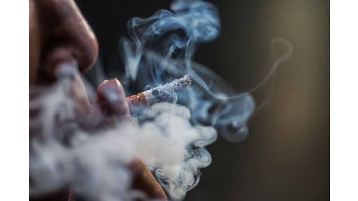 paparan-asap-rokok-orang-tua-potensi-buat-anak-stunting.jpg
