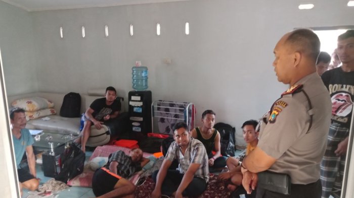 Kapal Kargo Terbakar di Perairan Gelasa Bangka