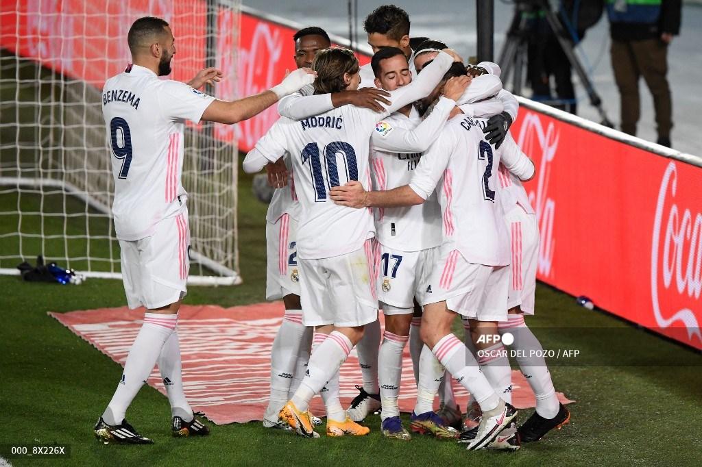 para-pemain-real-madrid-merayakan-gol-yang-dicetak-oleh-carvajal.jpg