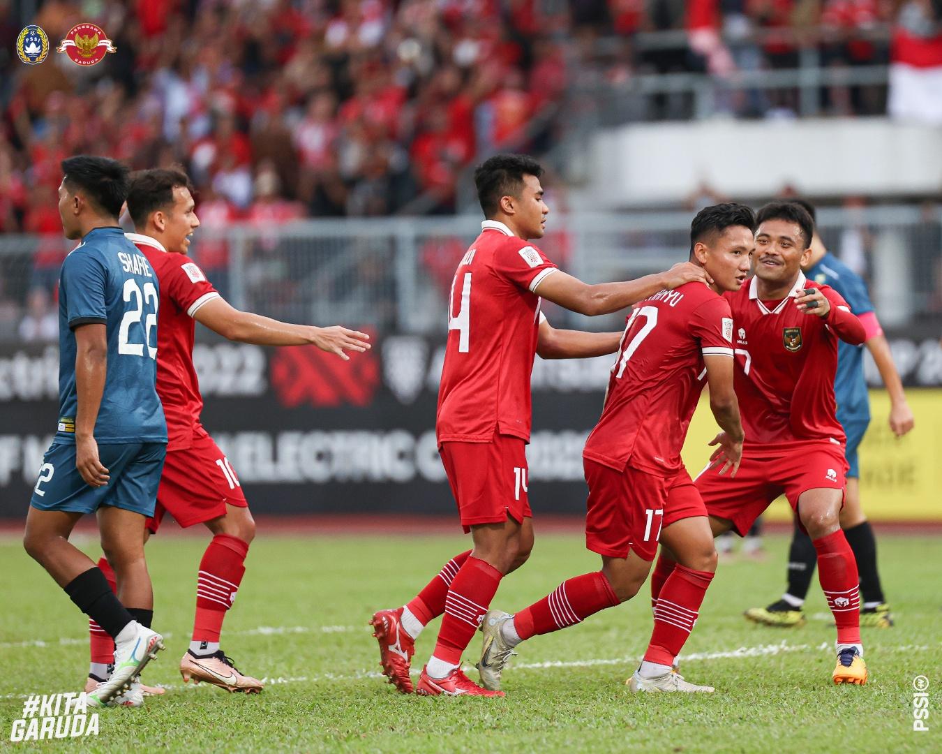 para-pemain-timnas-indonesia-merayakan-gol-syahrian-abimanyu-17-yang-masuk-ke-gawang-brunei.jpg
