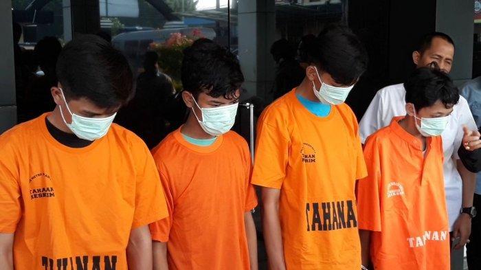 para-tersangka-bakar-korban-hidup-hidup.jpg