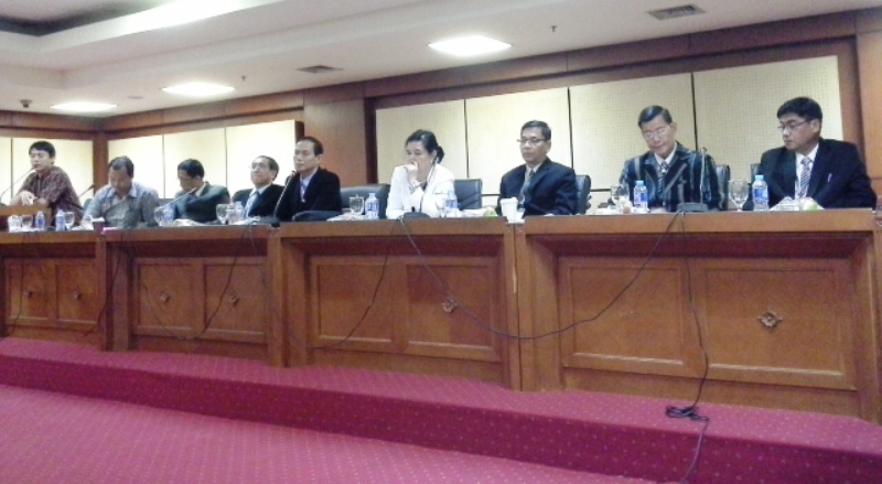 parlemen-myanmar_20170912_203137.jpg