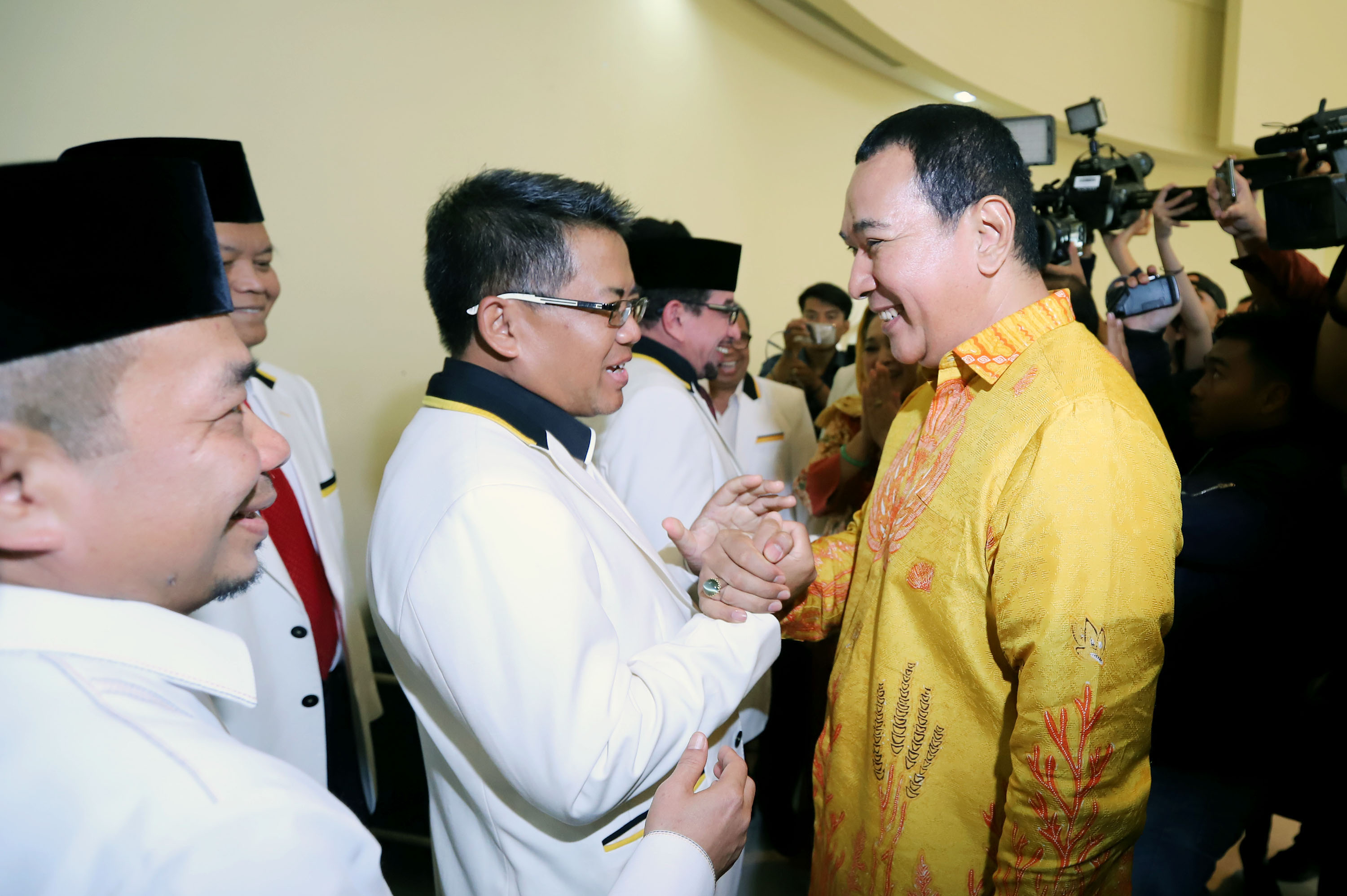 partai-berkarya-sambangi-markas-pks_20191119_215816.jpg