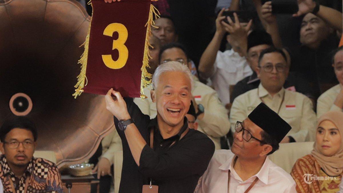 pasangan-calon-presiden-ganjar-pranowo-dan-calon-wakil-presiden-mahfud-md-qewsdaxz.jpg