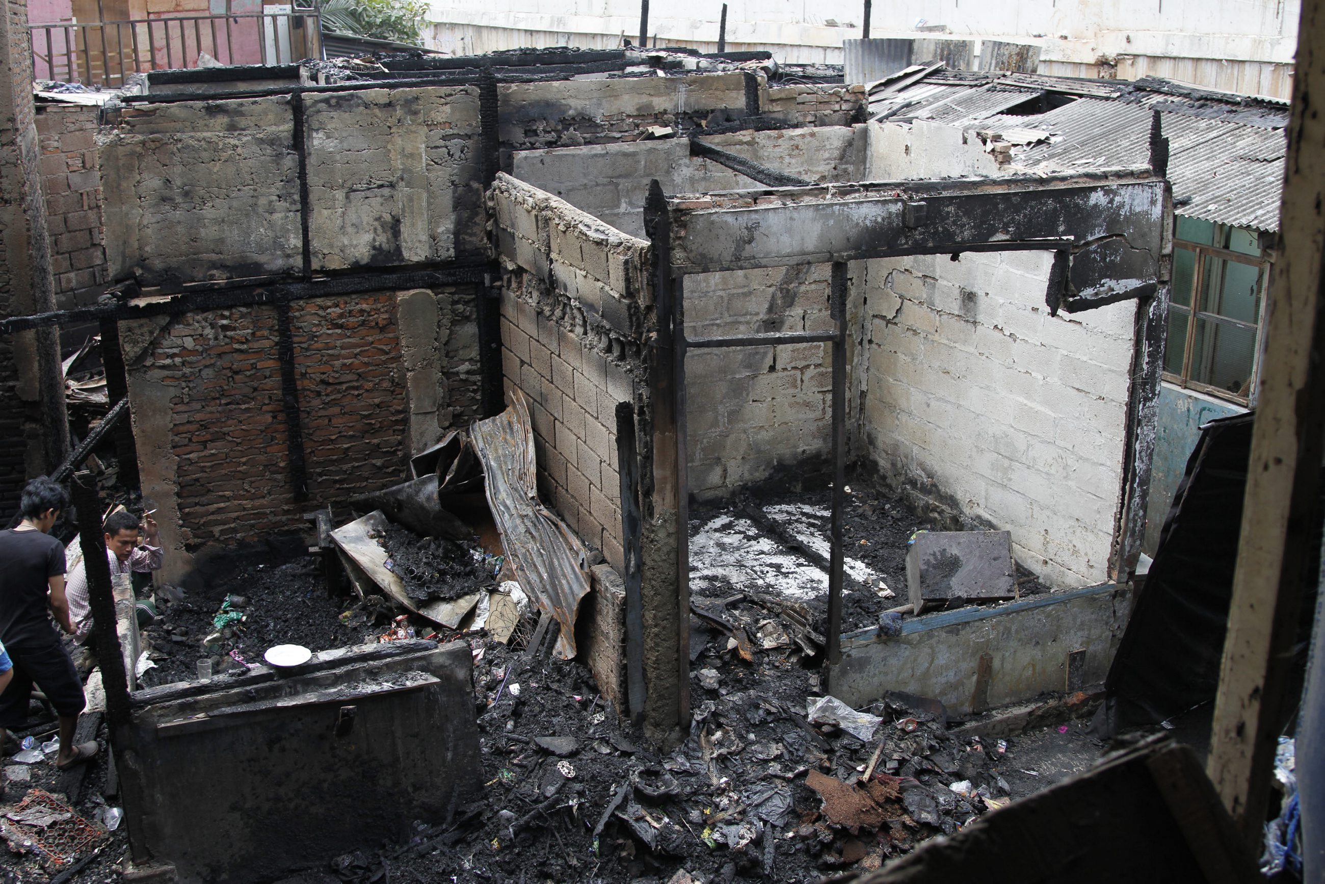 pasar-mainan-anak-anak-pasar-gembrong-terbakar_20150805_145543.jpg