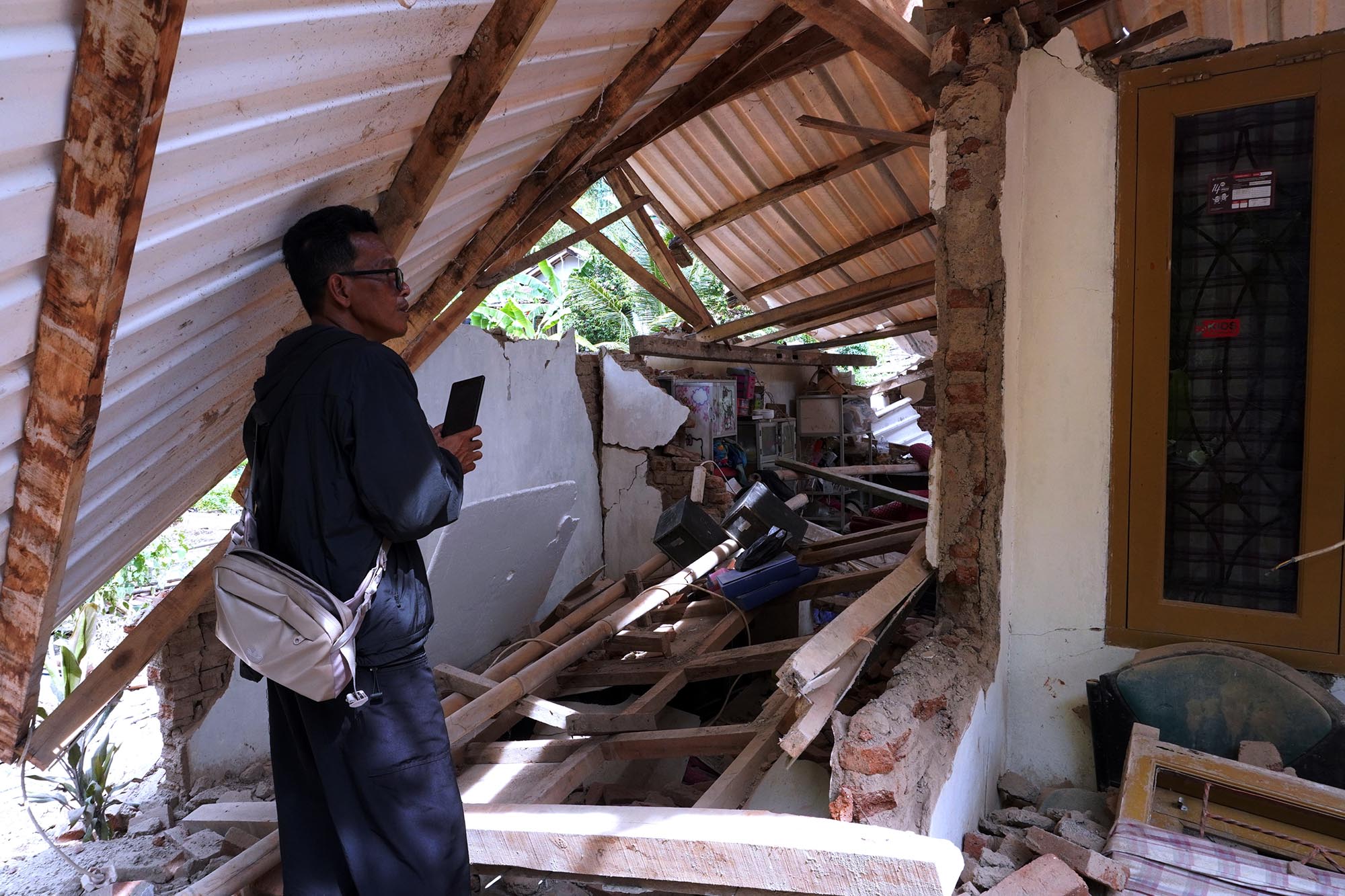 pascagempa-guncang-kabupaten-sumedang-magnitudo-48_20240101_205319.jpg
