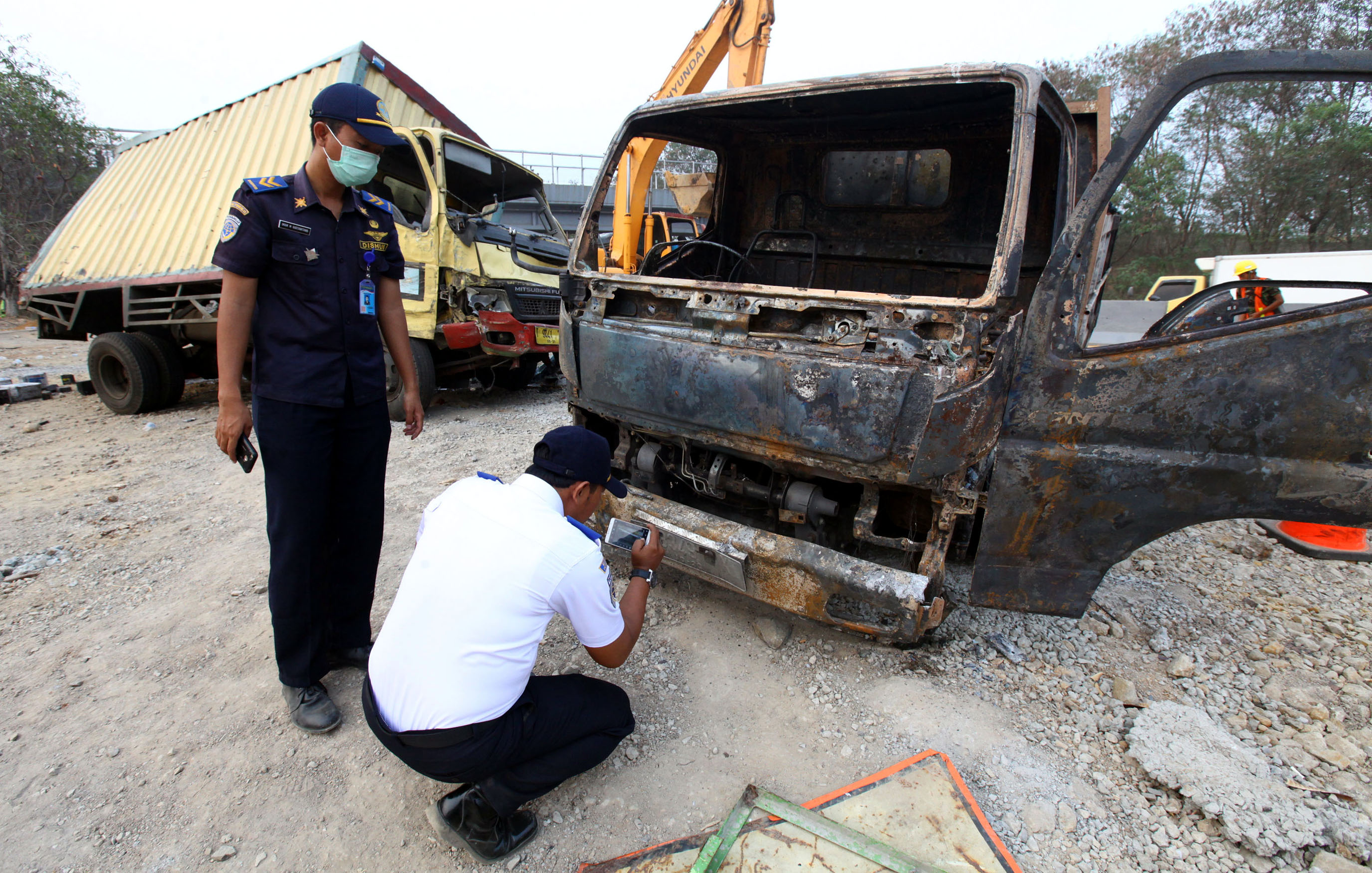 4 Kendaraan Terbakar di Kecelakaan Tol Cipularang, Ini Penyebab Kendaraan Terbakar Saat Tabrakan