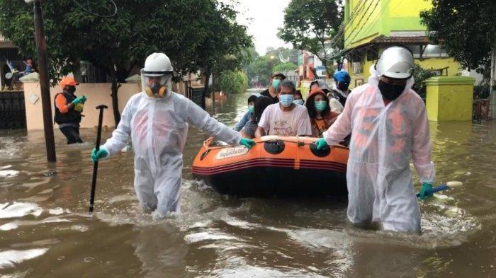 pasien-covid-19-dievakuasi-banjir.jpg