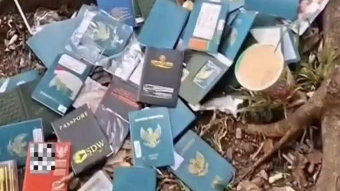 Viral Paspor Bekas Jamaah Haji Berserakan di Tangsel, Polisi: Hanya Sampul dan Sudah Kadaluwarsa 